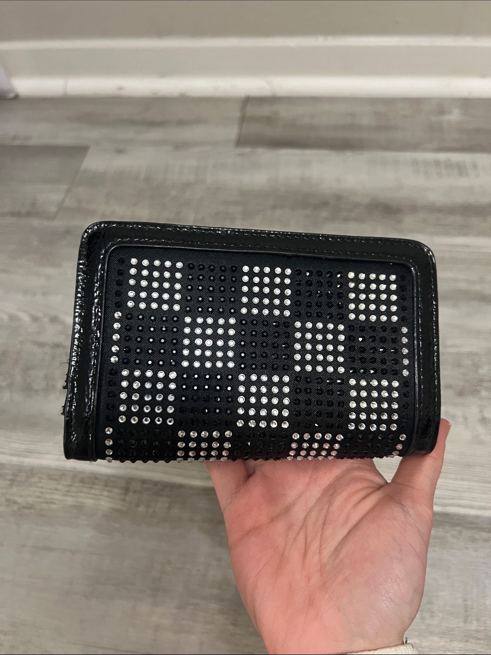 SHEIN Women's Wallet - Stylish Rhinestone Accent